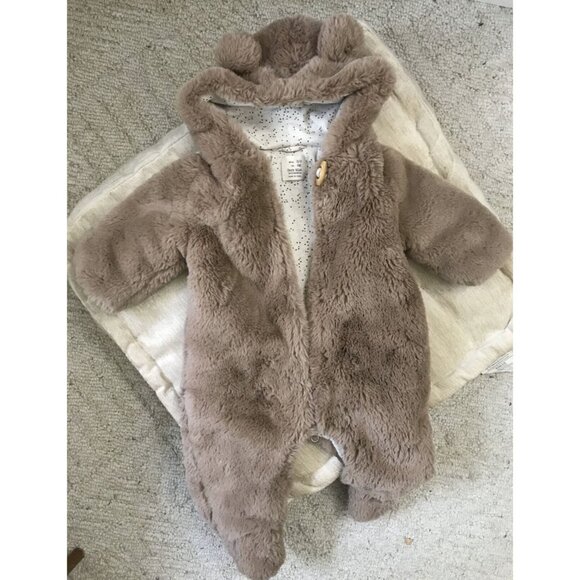 Zara Fur Winter Bunting